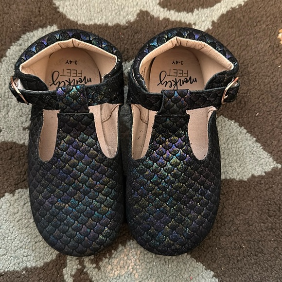NWOT Monkey feet beautiful mermaid Mary Jane shoes ages 3-4 - like new! - Picture 1 of 7